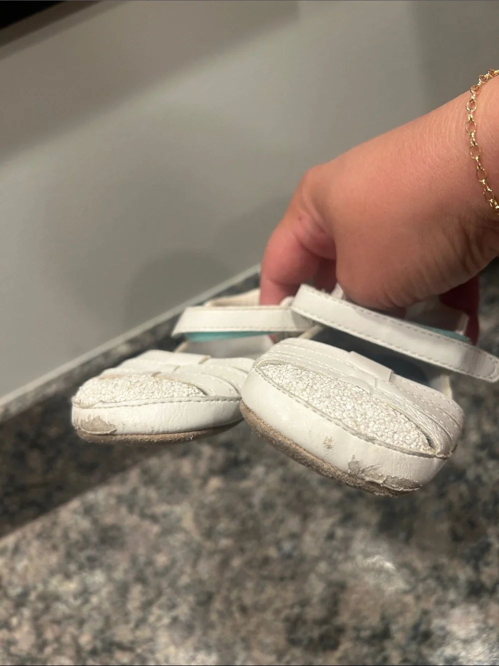 Robeez White Toddler Glitter-Toe Mary Jane Sandals
